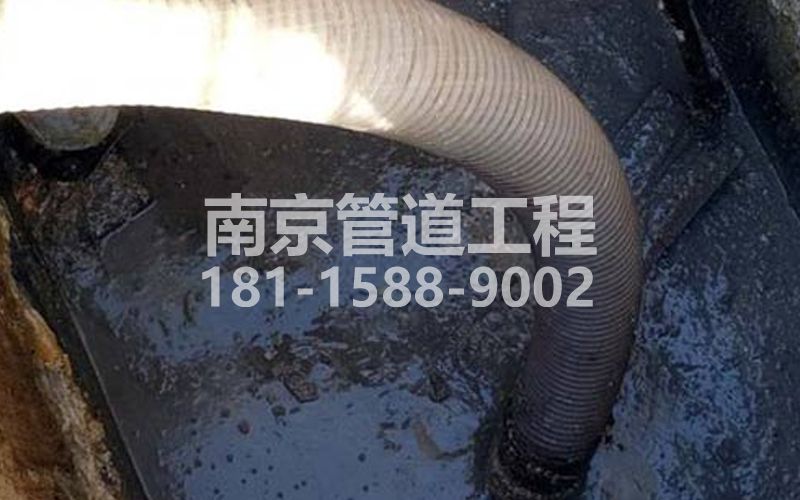 213新闸村抽粪